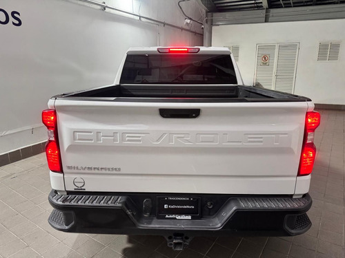 Chevrolet Silverado 4.3 V6 1500 WT Cabina Regular 4x2 At