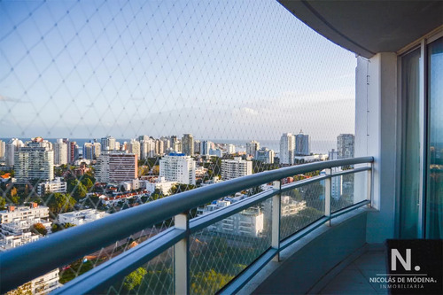 Apartamento De 2 Dormitorios En Roosevelt - Punta Del Este