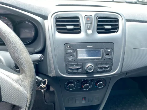 Renault Logan 1.6 Authentique / Life