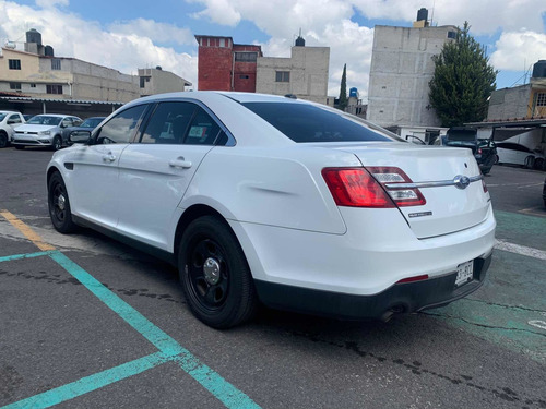 Imagen 5 de 12 de Ford Police Interceptor Interceptor