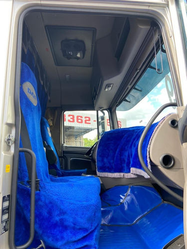 Daf Xf 105406 19/19 Automático Com Geladeira Único Dono