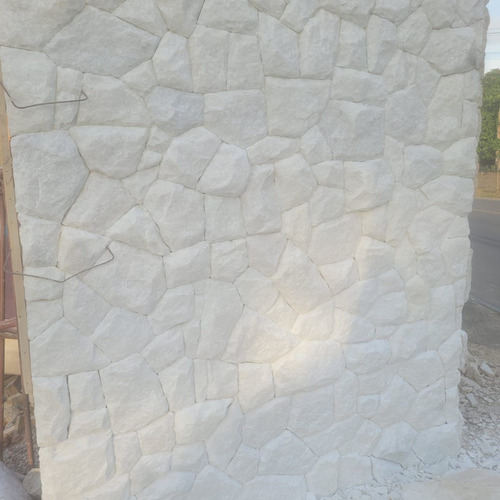 Pedra Moledo Premium Branco Face Lisa