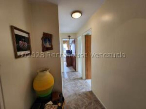 #25-19078 Cómodo Apartamento En Las Minas