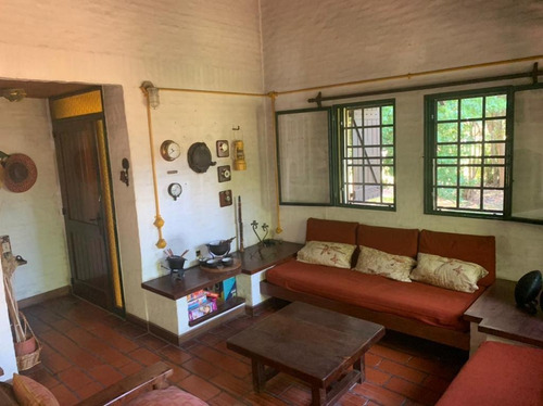 Imagen 18 de 29 de Casa En Venta De Country Champagnat Con Muy Buen Parque Y 2 Dorms