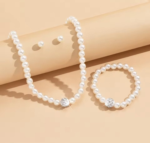 Conjunto De Collar Pulsera Y Pendientes