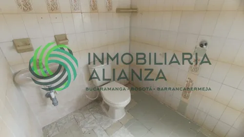 Apartamento En Arriendo En Pueblo Nuevo. Cod A16394