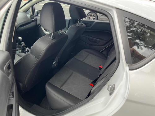 Imagen 16 de 19 de Ford Fiesta 1.6 Kinetic Titanium