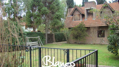 Casa En Venta En Altos Del Barranco, Pilar, G.b.a. Zona Norte