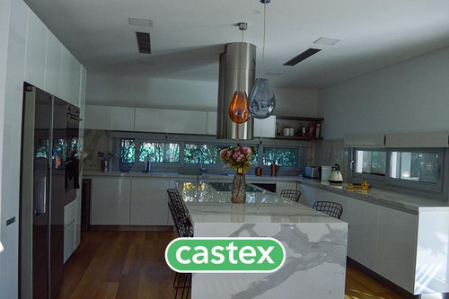 Imagen 7 de 30 de Moderna Casa En Venta En Terralagos