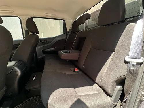 Nissan Np-300 Frontier Se Tm