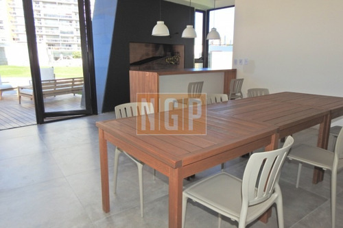 Lindisimo Edificio Con Todos Los Servicios Un Verdadero Regalo !!!! -ref:12318