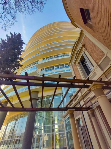 Venta Exclusivo Depto En Torre Leloir Mendoza