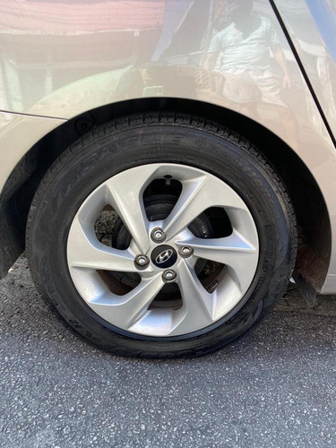 Hyundai Hb20s Automático 1.6 - Comfort Plus