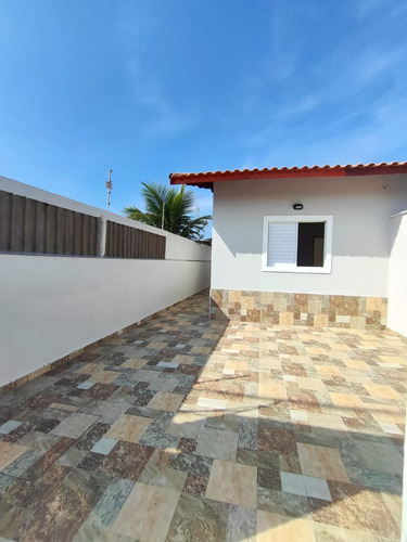 Casa Nova Com Piscina Próximo Da Praia.