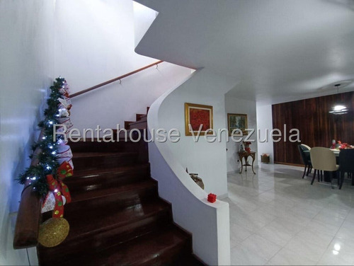 Estupenda ,amplia Y Ventilada Casa De 2 Niveles , En Venta Ubicada En La California Sur 25-17337