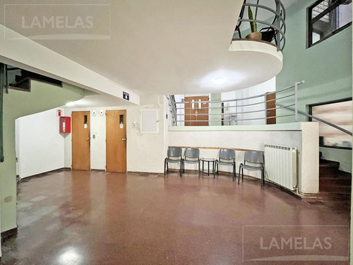 Venta Oficina En Edificio Consultorios Barrio Martin Rosario