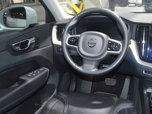 Volvo XC60 B6 INSCRIPTION HIBRIDA 4WD