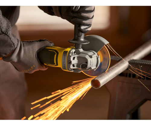 Esmeirl Angular 4-1/2'' 20v Max. Sin Bateria - Stanley