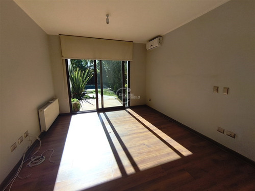 Espectacular Casa En Venta De 3 Dorm. En Chicureo