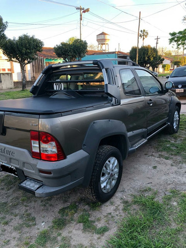 Fiat Strada 1.6 Adventure Cd C/alarma + Capota 2013