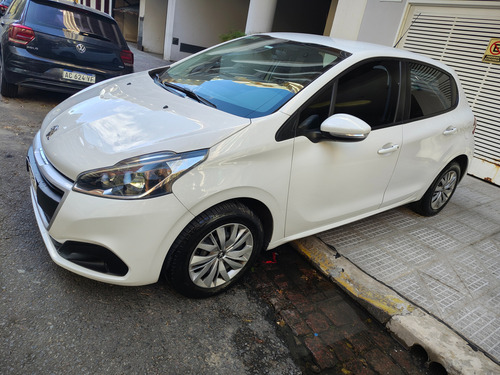 Peugeot 208 1.5 Active