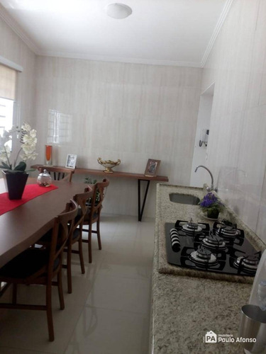Casa Com 3 Dormitórios À Venda, 317 M² Por R$ 830.000 - Centro - Poços De Caldas/mg. - Ca1403
