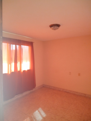 Sr Vende Amplia Y Bonita Casa De 4 Recámaras En Col. Gertrudis Sánchez