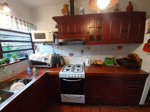 Imagen 7 de 14 de Casa En Venta En Castelar Norte