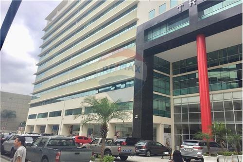 Imagen 3 de 3 de Vendo Bodega 18 M2 Edifico Trade Building