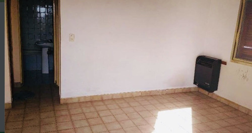 Imagen 3 de 8 de Departamento// 2 Amb// Frente// Ramos Mejia