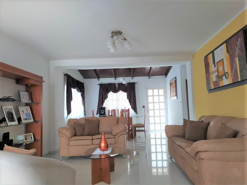 Imagen 2 de 14 de Casa Town House Colina De Carrizal