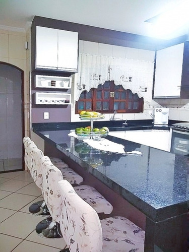 Imagem 11 de 21 de Linda Casa Assobradada Com 3 Dormitorios Oportunidade - V4681