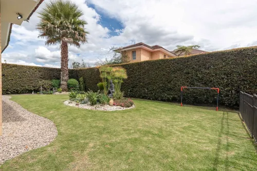 Casa En Arriendo/venta En Canelon. Cod A20472