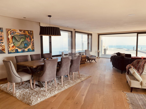 Penthouse Con Muebles Frente Al Mar