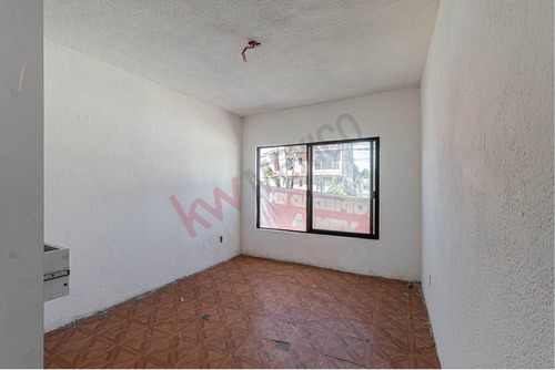 Inversión Ideal En Cuernavaca: Propiedad En Venta En Avenida Emiliano Zapata.