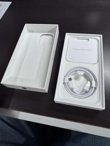Apple iPhone 15 Pro Max (256 Gb) - Titanio Natural Excelente (Usado)