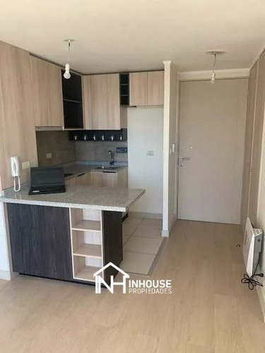 Departamento En Venta De 2 Dorm. En Estación Central