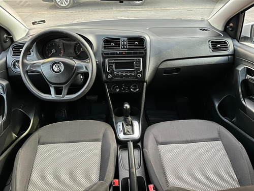 Volkswagen Vento 1.6 Starline At