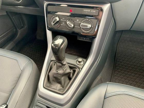 Volkswagen T-Cross 1.0 200 TSI TOTAL FLEX AUTOMÁTICO