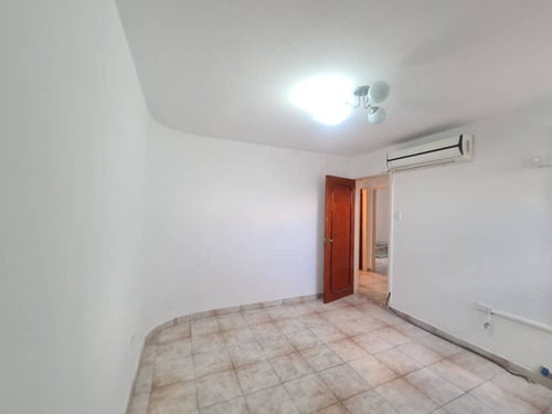 Imagen 2 de 25 de Fernando Guerrero Vende Apartamento En Urb El Bosque Res Vista Real