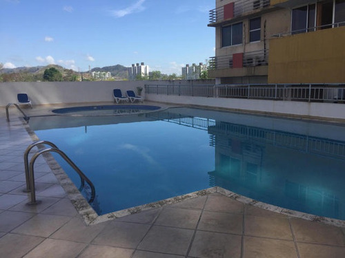 Imagen 13 de 14 de Venta De Apartamento Amoblado En Torres De Toscana 20-4204
