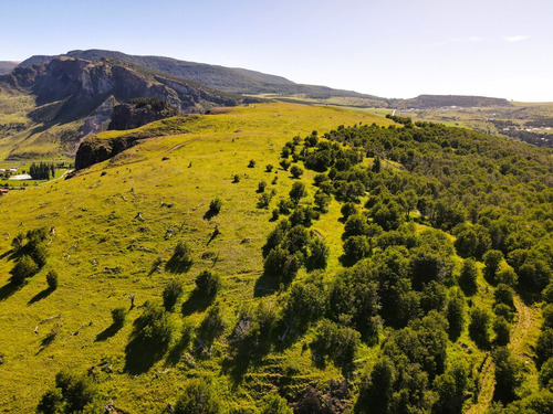 Coyhaique (64864)