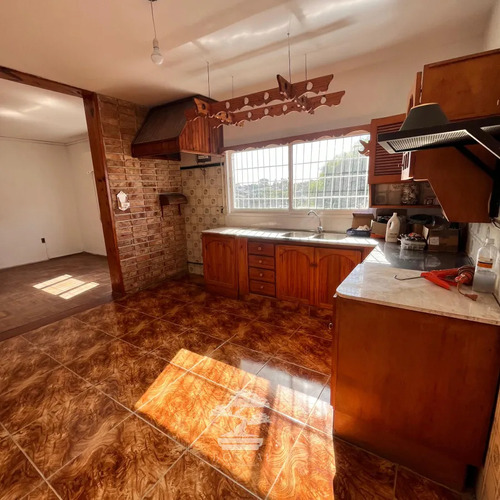 Venta Casa 2 Dormitorios Con Cochera Sayago Montevideo V
