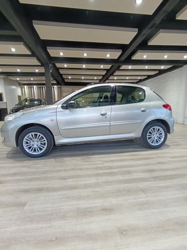 Peugeot 207 1.6 Xt