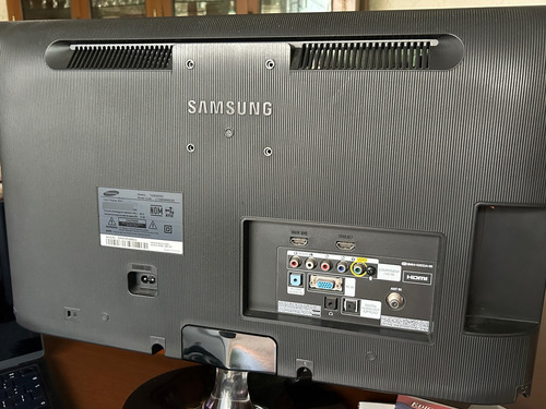 T. V. / Monitor Samsung Syncmaster (Usado)