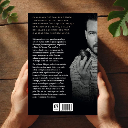 O Homem Que Comprou O Tempo - Thiago Nigro - Livro De Desenvolvimento Pessoal, Educação Financeira E Gestão Do Tempo - Capa Comum