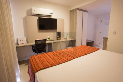 Imagem 1 de 18 de Flat Com 1 Dormitório À Venda, 28 M² Por R$ 130.000,00 - Imbetiba - Macaé/rj - Fl0005