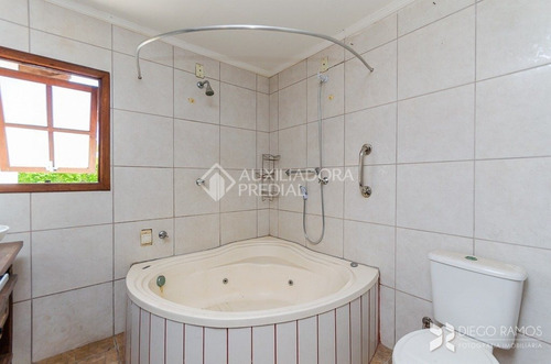 Imagem 9 de 15 de Casa - Medianeira - Ref: 341839 - V-341839