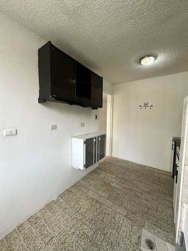 En Alquiler Apartamento Tipo Estudio, Base Aragua. Yb7263