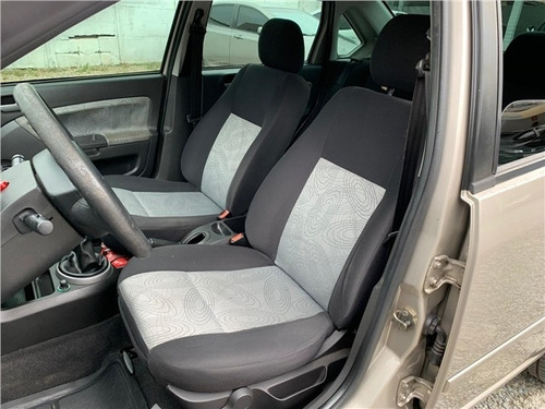 Ford Fiesta 1.6 Mpi Class Sedan 8v Flex 4p Manual